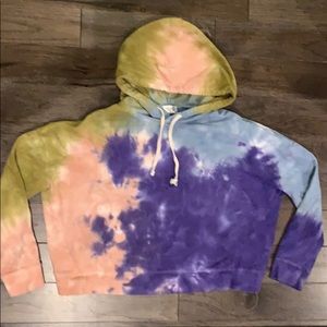 UO OUT FRONT UNDER TIE DYE HOODIE